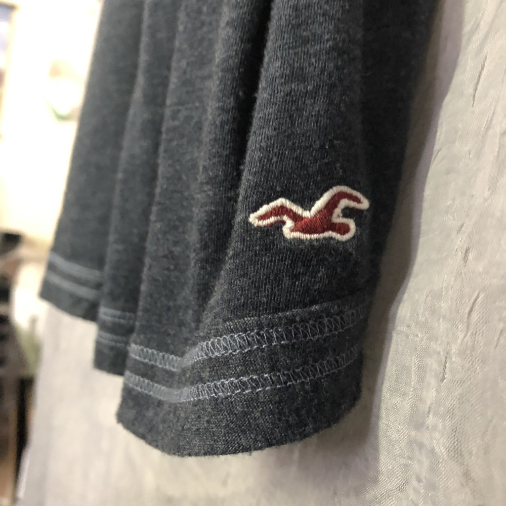 Navy Ruffle Tank - Picture 3 of 4